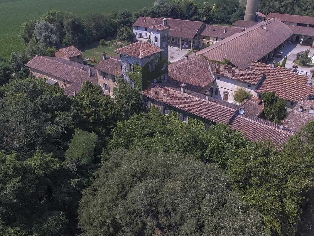 Italie Noord Italie Emilia Romagna Cremona Robecco D oglio Villa Bottini La Limonaia DJI_0002bc la tenuta vista dallalto sud
