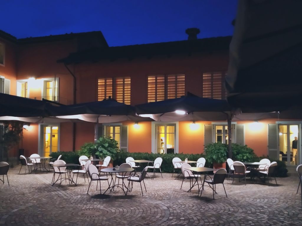 Italie Noord Italie Piemonte Benevello Relais Villa dAmelia patio