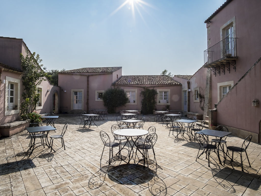 Italie Zuid Italie Sicilie San Corrado di Fuori Masseria Degli Ulivi 09092017